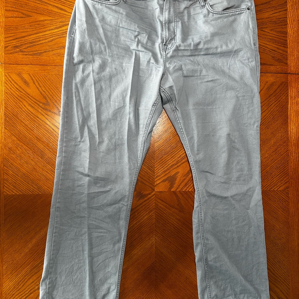 Old Navy Grey Chinos “Straight”